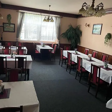 Hotel V Pivovaře 3*