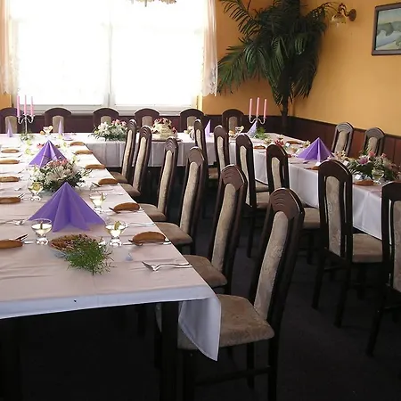 Hotel V Pivovare 3*